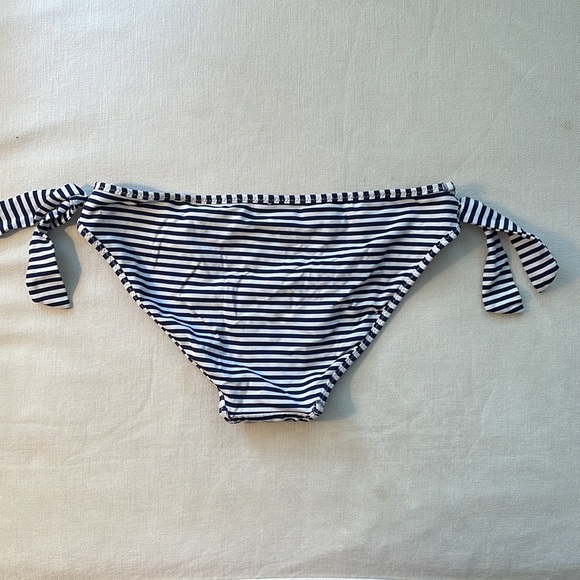 J. Crew reversible bikini bottom navy stripes and sailboats. Size S. - Picture 4 of 6